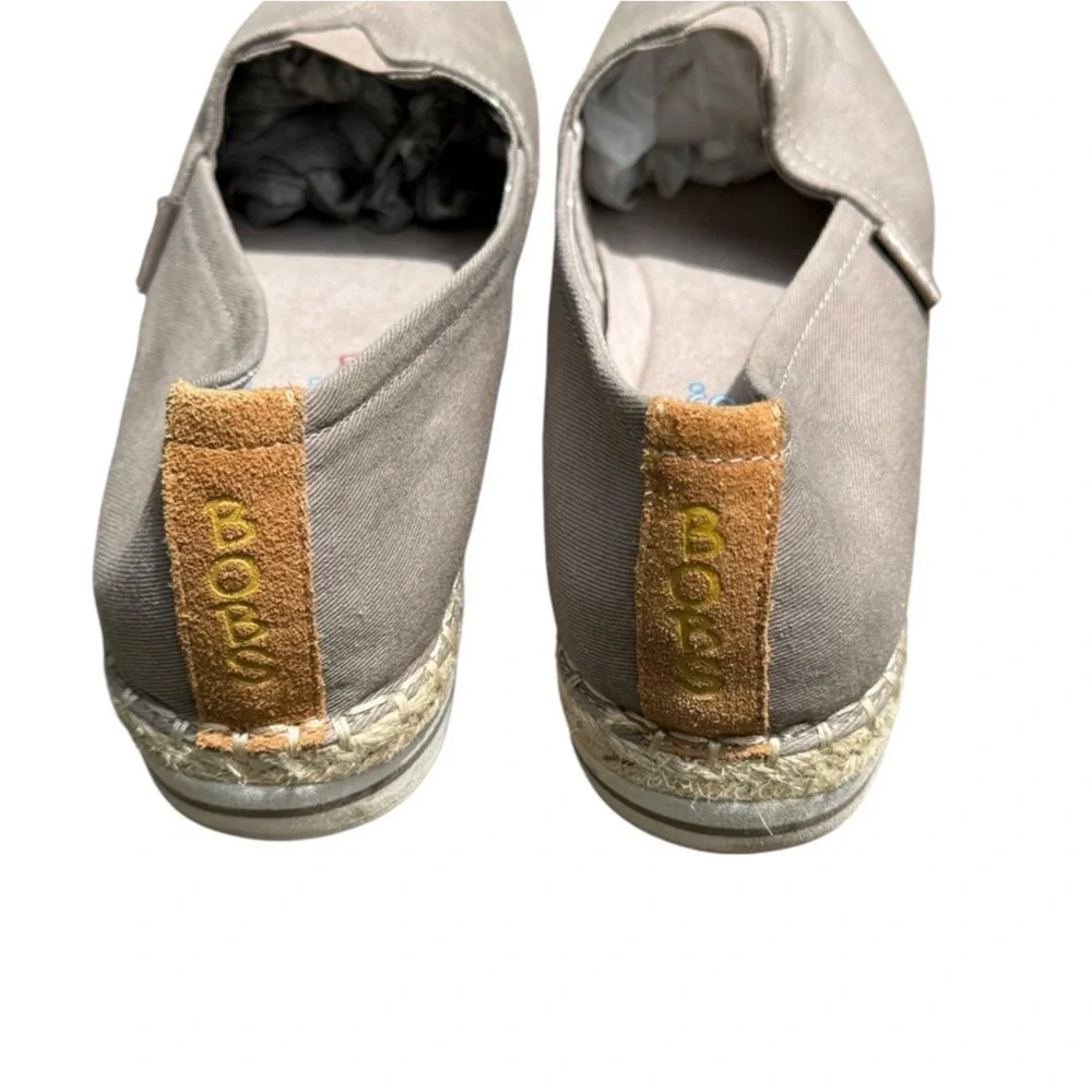 Sketchers Bobs Breeze Slip on Shoes Size 7.5